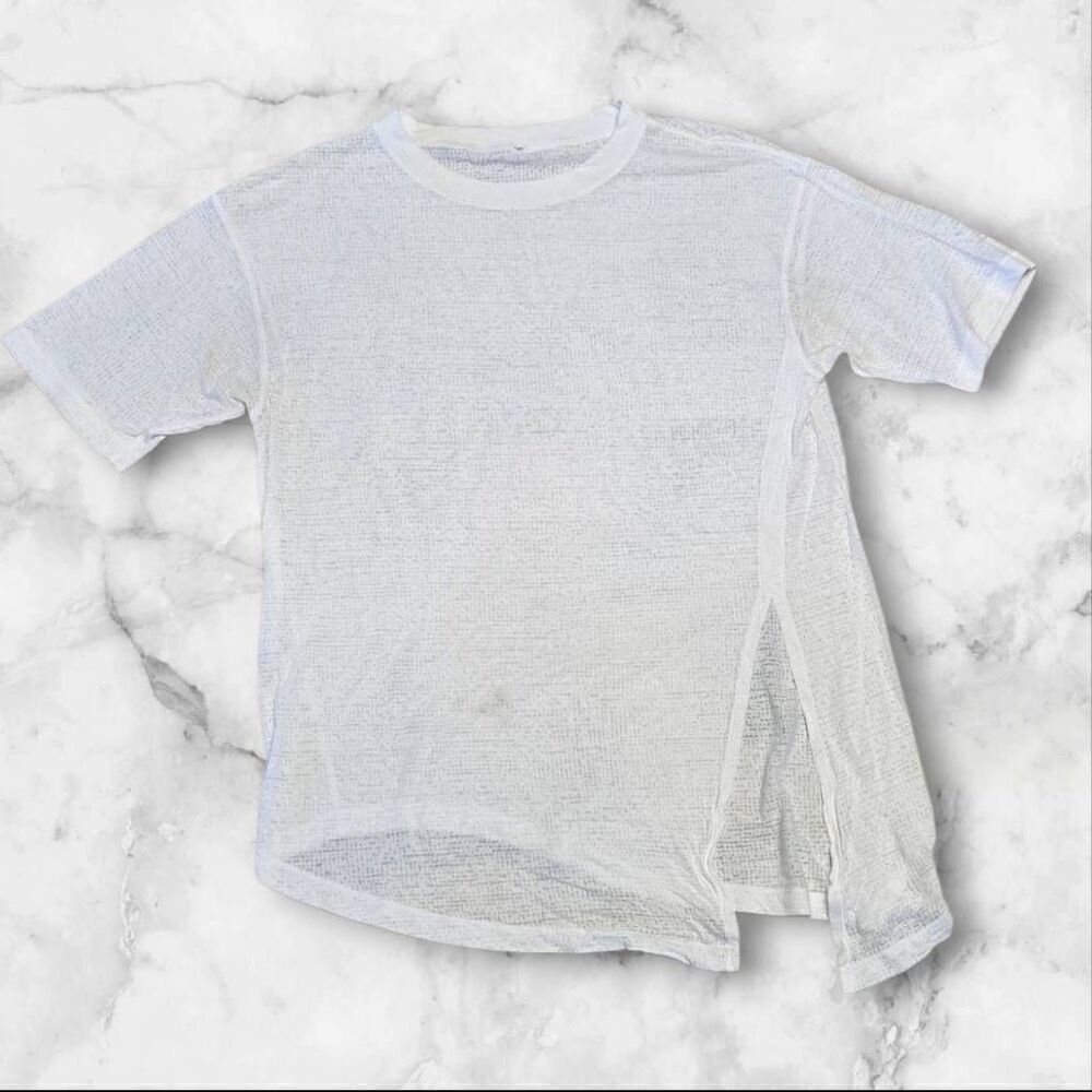 Lululemon White Sneak Out Tee Shirt Size 4